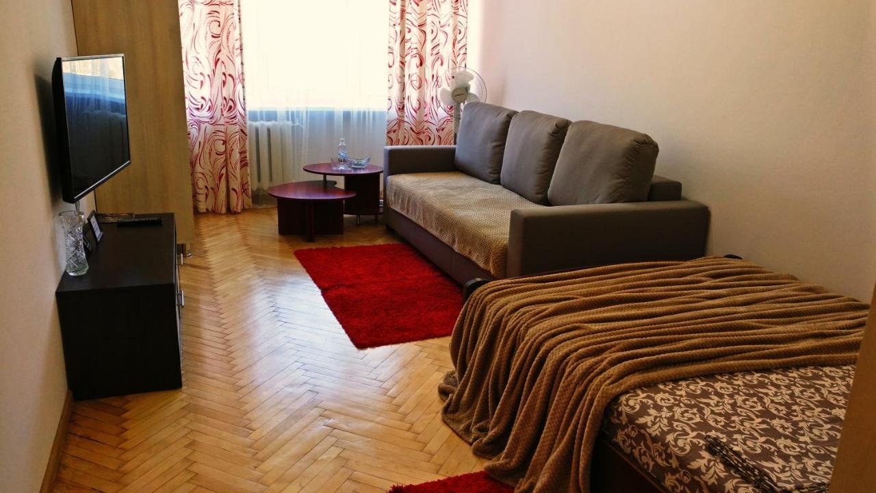Very Nice Apartment In L'Viv Lwów Zewnętrze zdjęcie